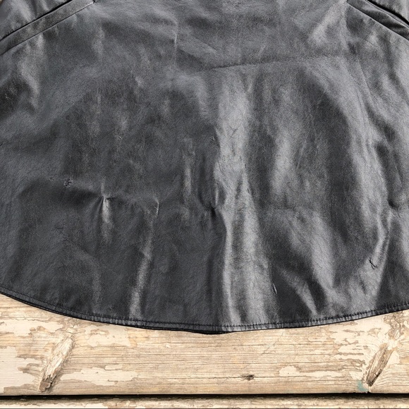 **SOLD** Black Faux Leather POCKETS Skater Skirt size Large - Picture 6 of 6